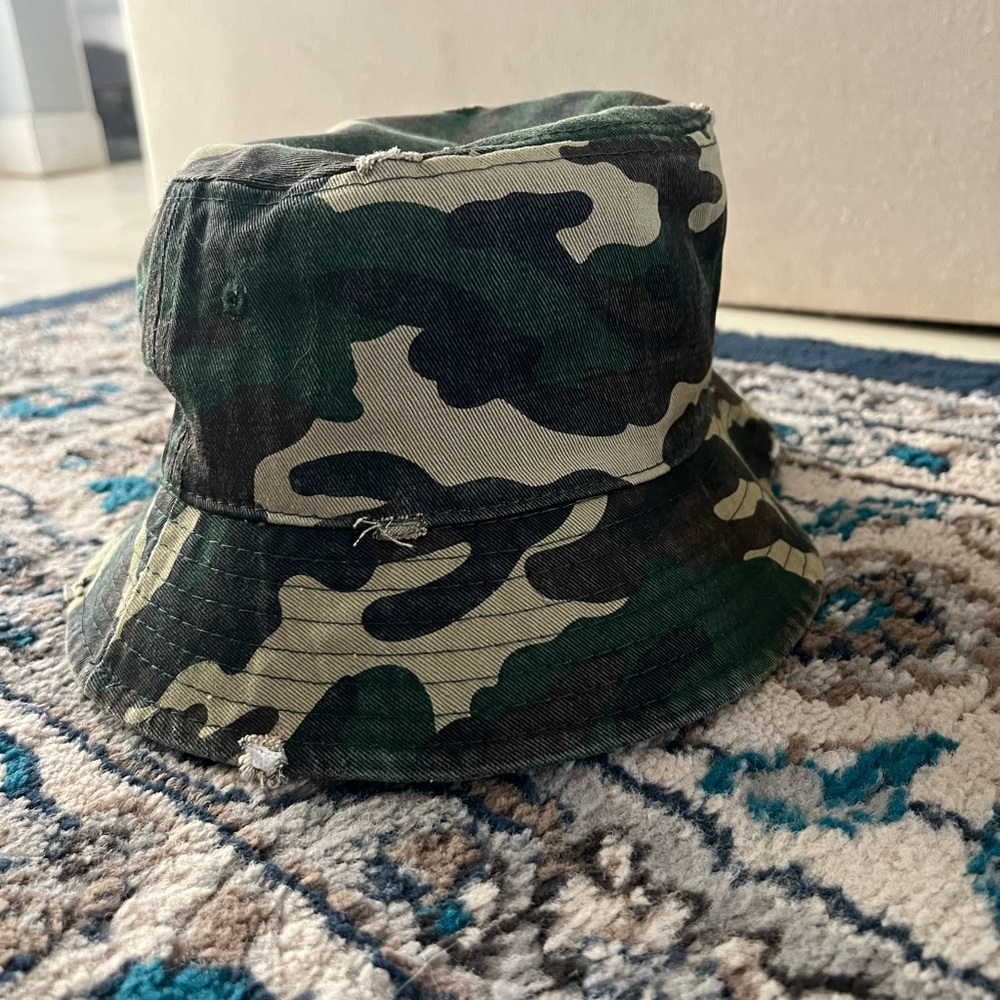 Men's Camouflage Bucket Hat